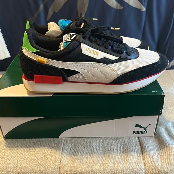 Puma Sneakers - Picture 1 of 4